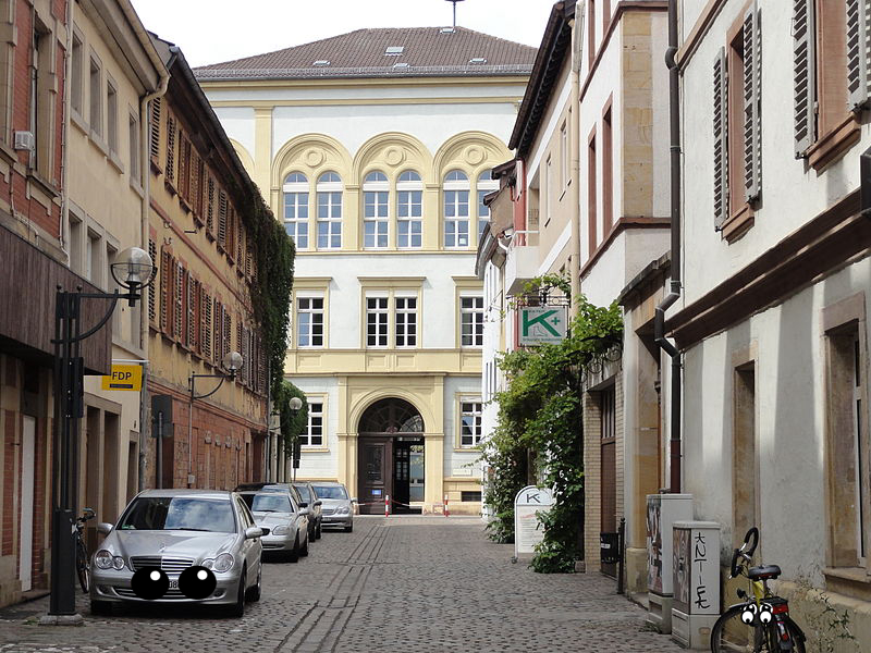 Car, Car, Bicycle, Building, Tire, Building, Building