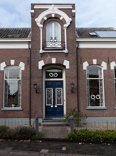 Window, Window, Window, Building, Door, Window