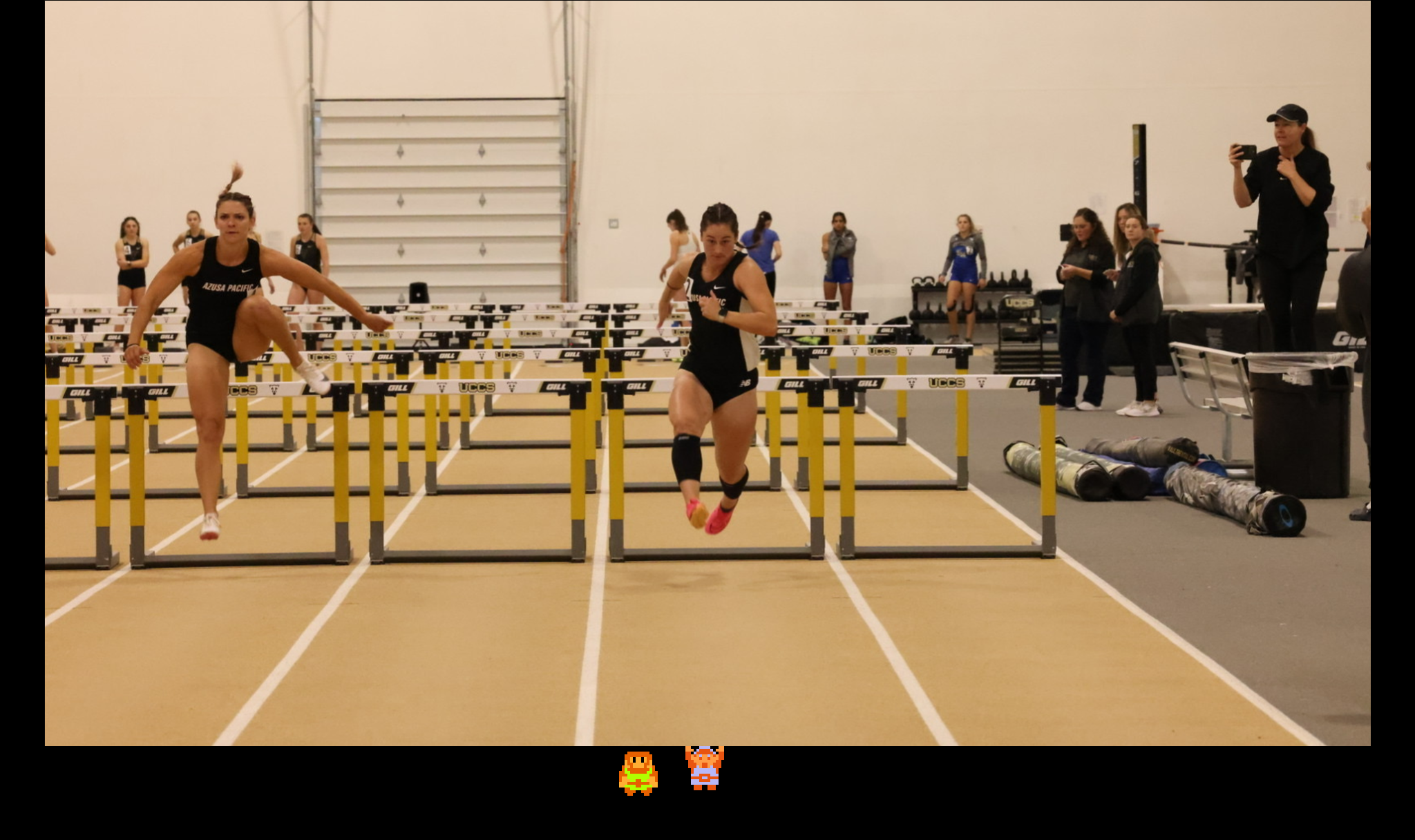 ♪ DOO DOO DOO DOO! ♪ (hurdles)