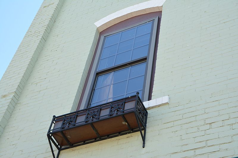 tag ur self I'm the balcony