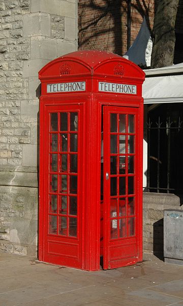 tag ur self I'm the payphone