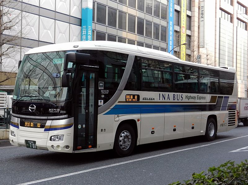 tag ur self I'm the tour bus service