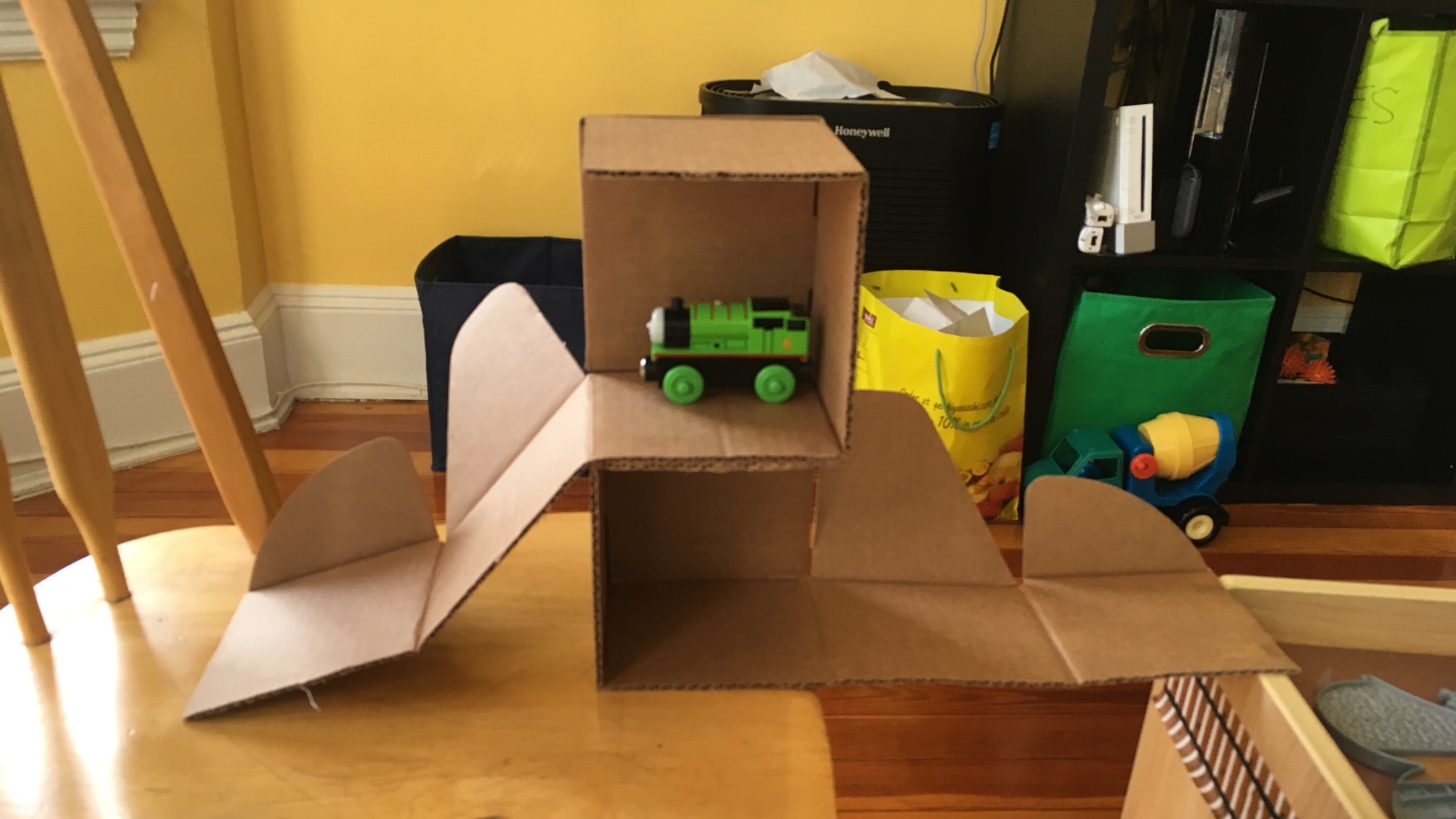 Experimenting with what makes a good cardboard primitives for kids to build with.