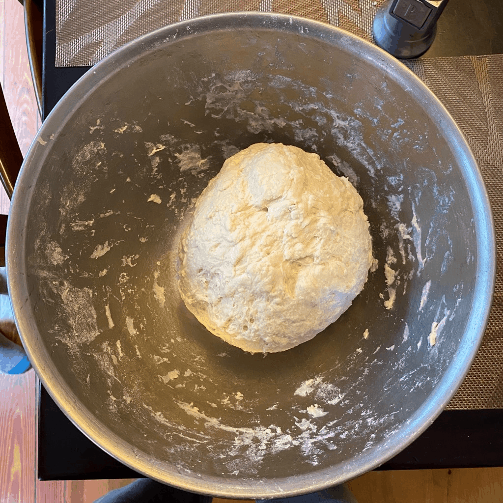Pizza went well today! Was hoping for a puffier Riverside Pizza kind of crust, but normal puff and c