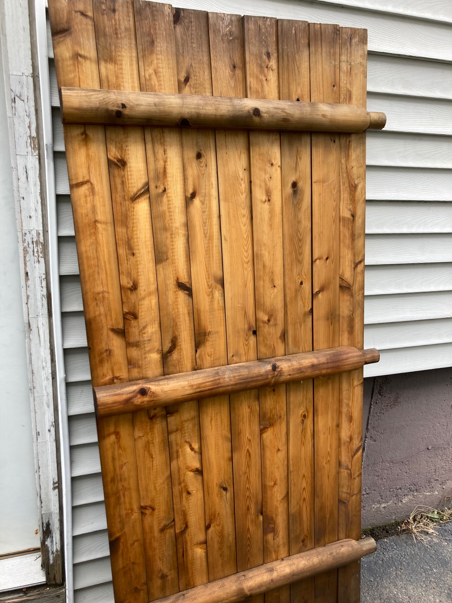 When we moved in, I saw like aw man, why’d they leave broken pieces of fence on the side of the yard