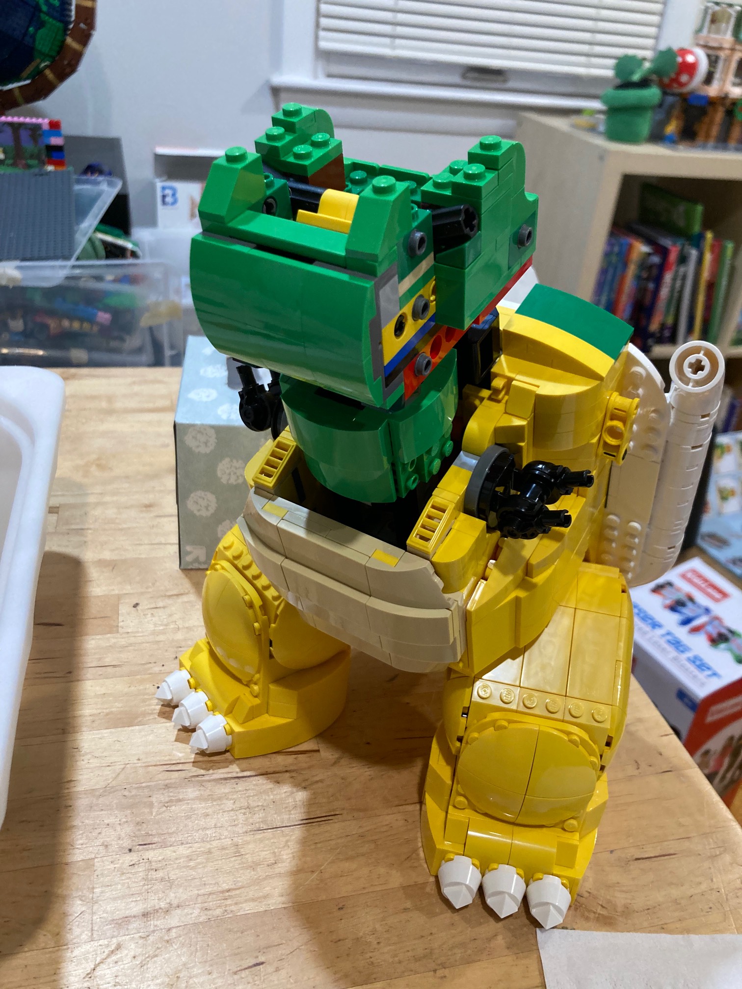 Headless bowser