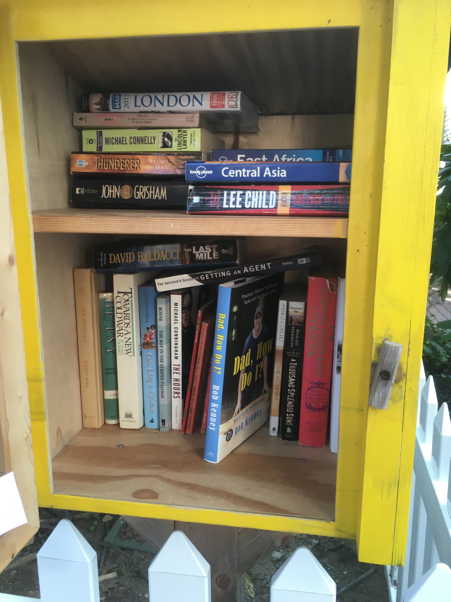 Terrible Father’s Day gift removed from my apartment! Hooray for accessible book disposal.
