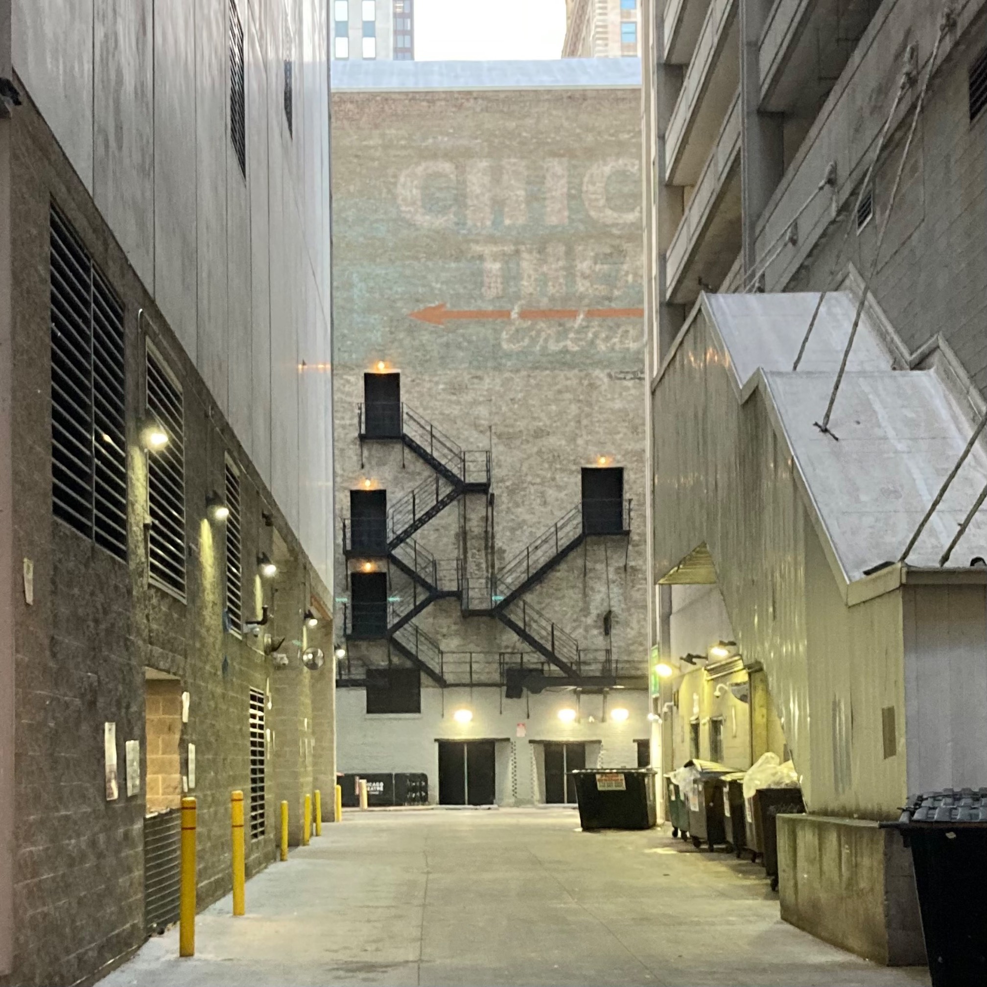 Completely not grid-aligned fire exit layout.