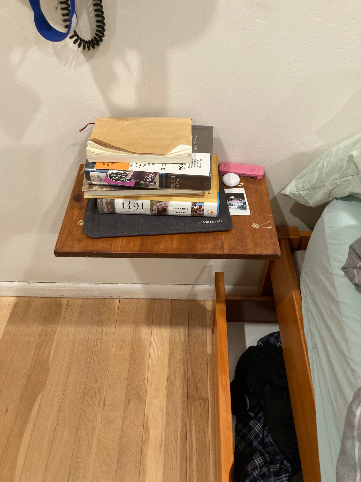 Shelf with drawer pulled out under it