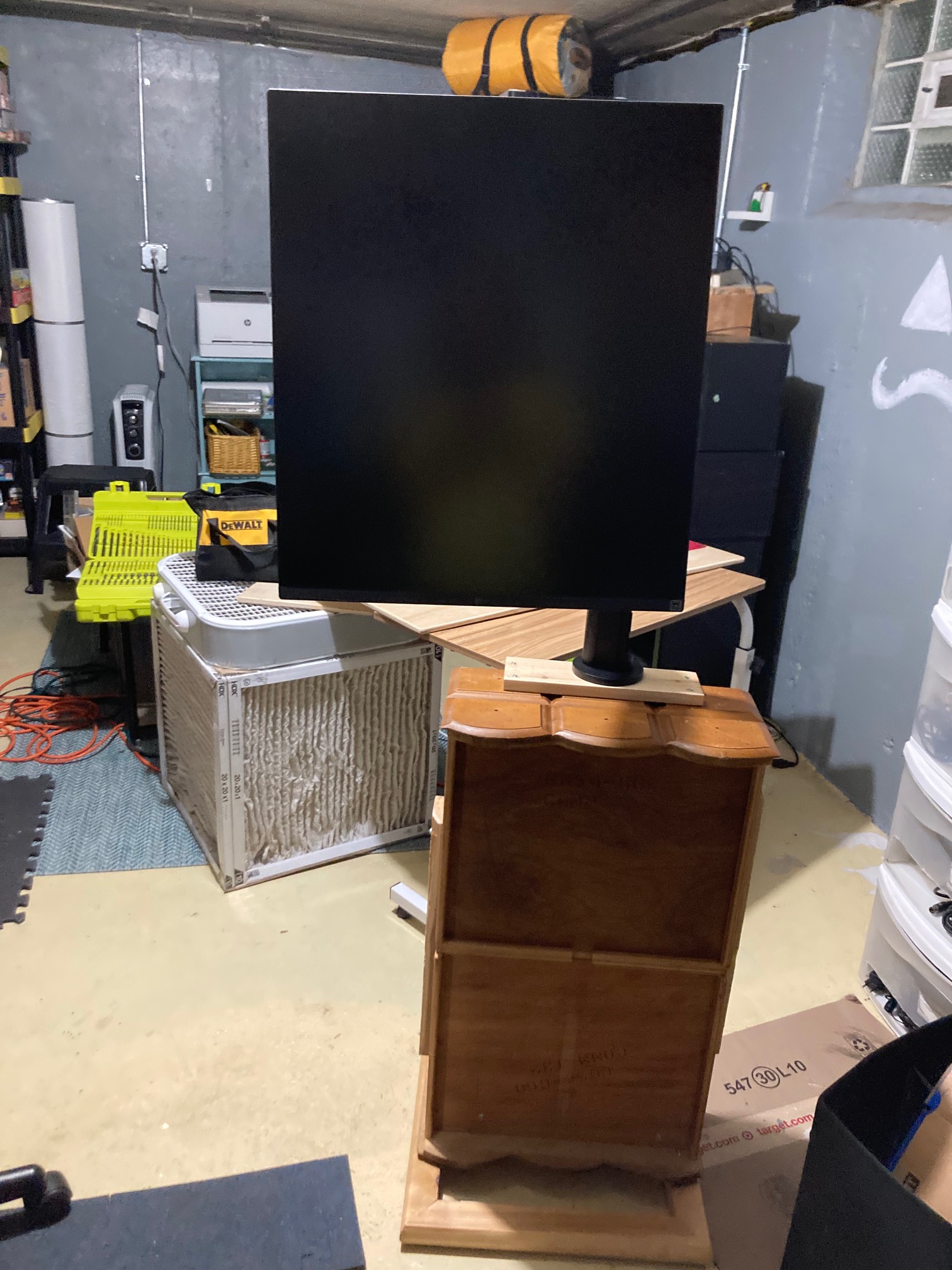 Monitor on stand from the front