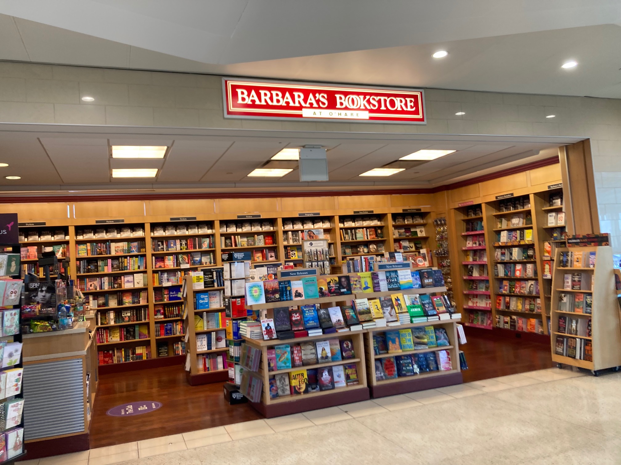 “Barbara’s Bookstore” sign with the “o”s conjoined