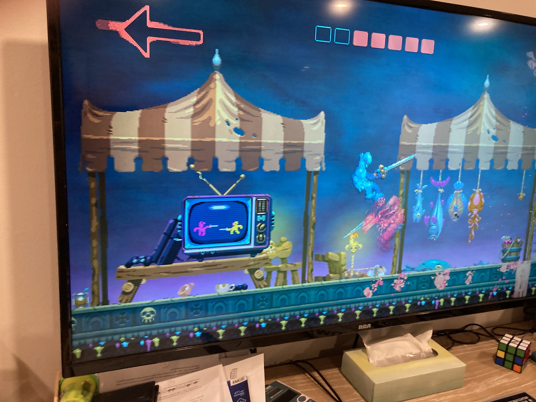 The video game Nidhogg, which contains a depiction of a TV with the game on it