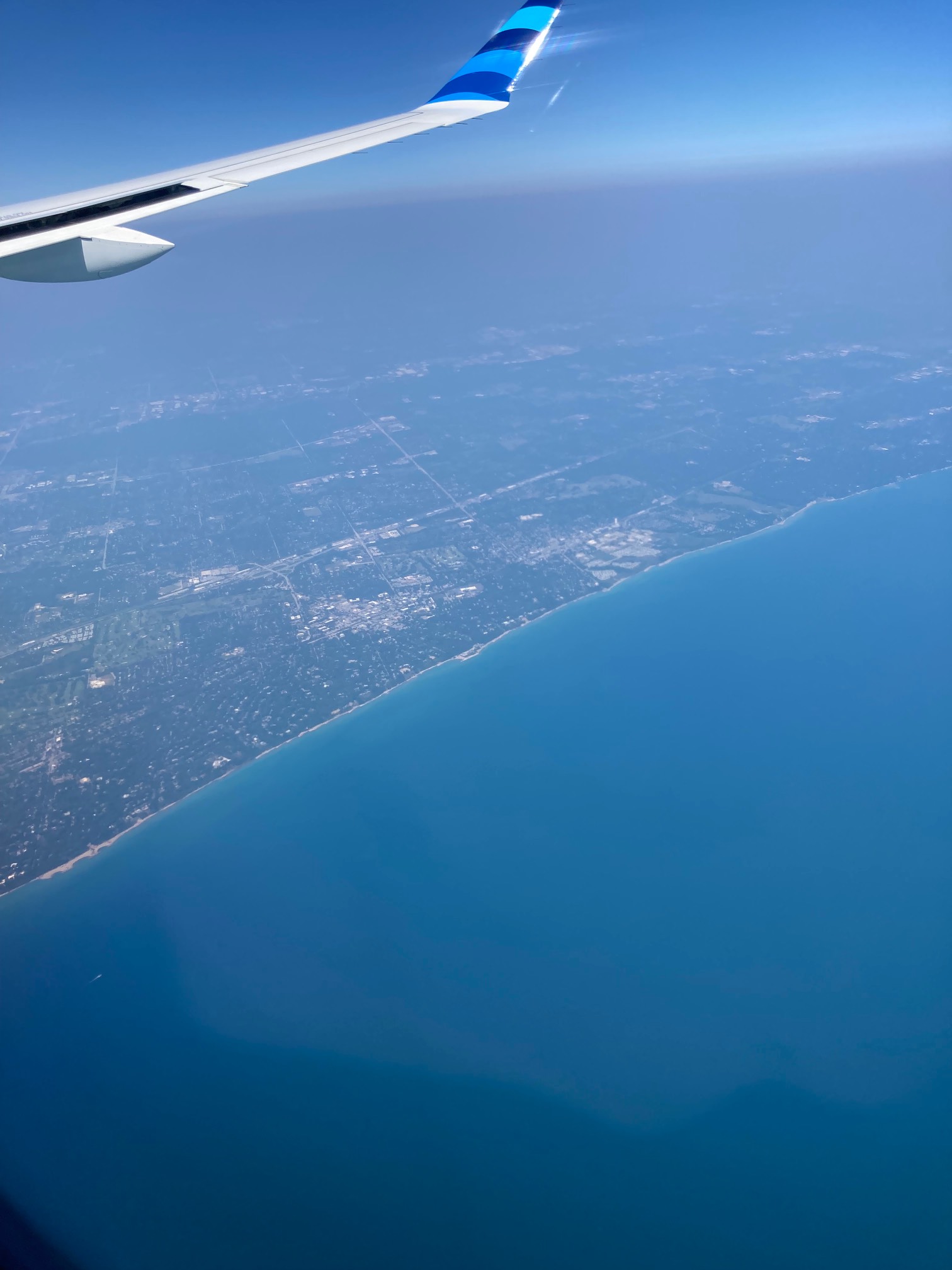 Gotta admit in-flight wifi makes flights pass more quickly. Read some bookmarked stuff, corresponded