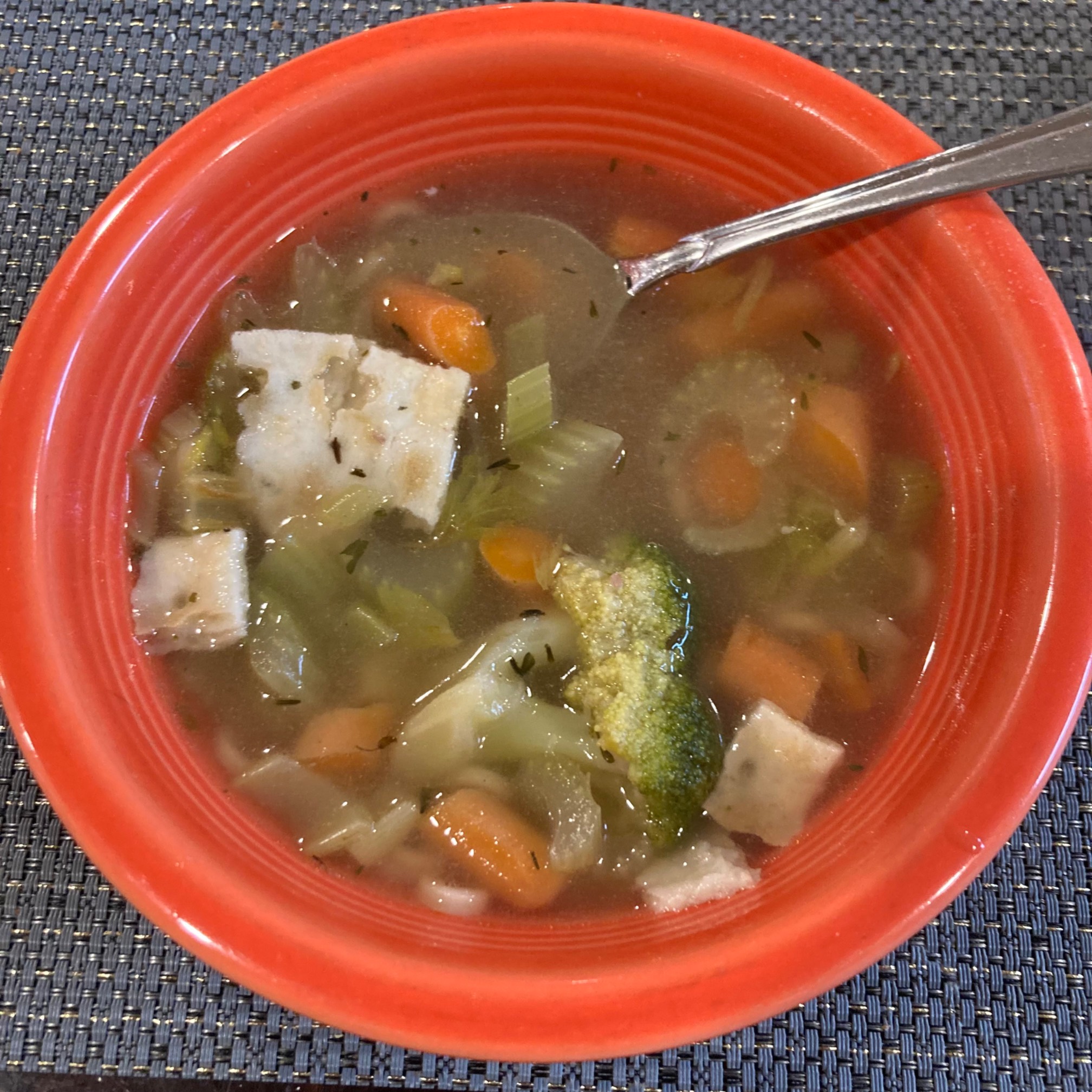 Green and orange soup 